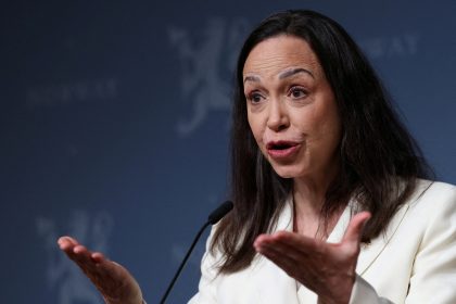 maria-corina-machado-sofreu-fratura-vertebral-durante-viagem-secreta-para-oslo