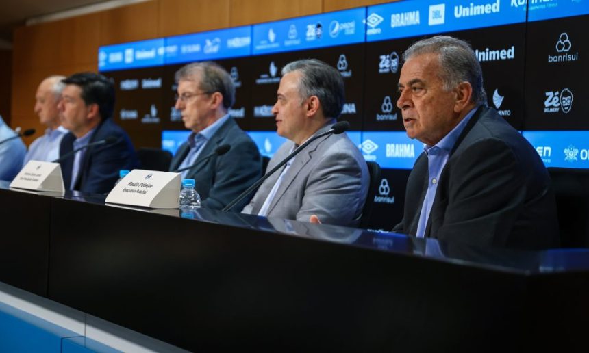 gremio-demite-treinador-de-goleiros-apos-definicao-da-comissao-tecnica-de-luis-castro