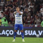 destaque-do-brasileirao-recebe-oferta,-mas-cruzeiro-fecha-as-portas