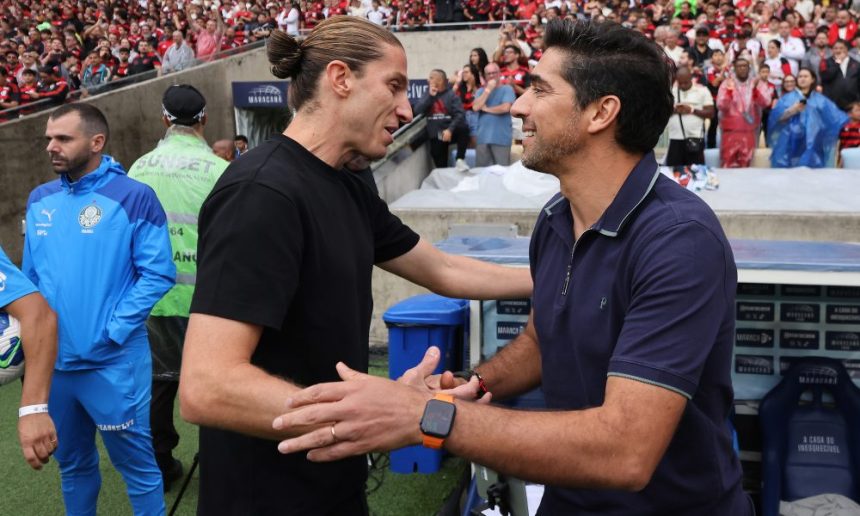 iffhs-elege-abel-ferreira-e-filipe-luis-entre-os-10-melhores-tecnicos-do-mundo