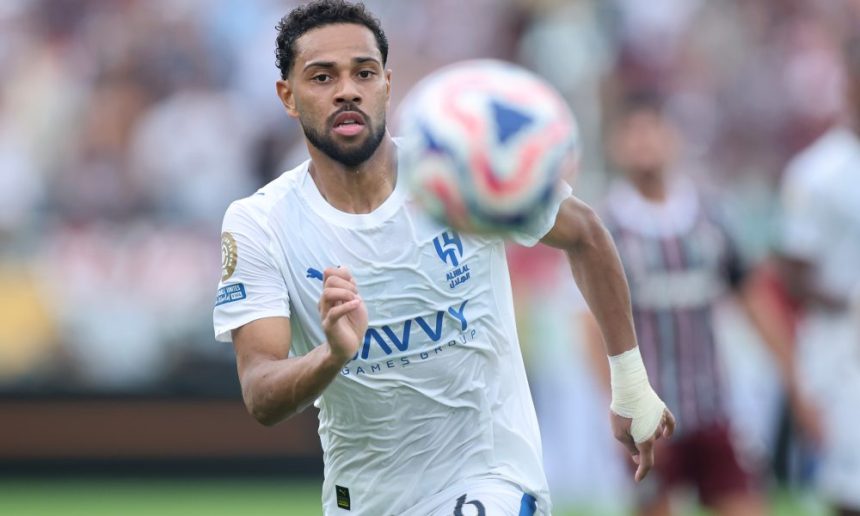 renan-lodi-revela-motivo-para-fechar-com-o-atletico-mg:-‘nao-poderia-negar’