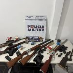 Armas e munições apreendidas em Colíder.