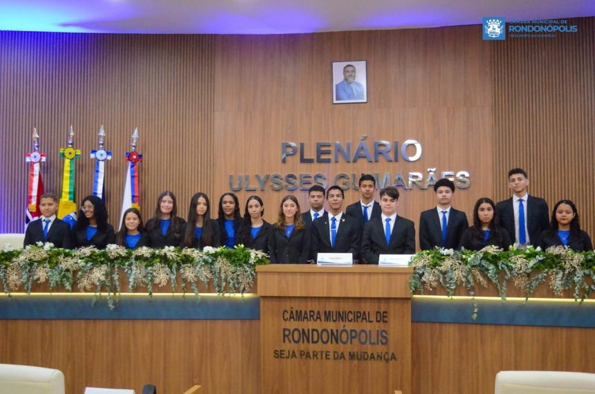 Vereador Mirim Rondonópolis encerramento: Câmara realiza sessão solene e estudantes destacam impacto do projeto na formação cidadã.