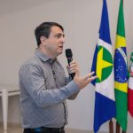 Altemar Lopes em café da manhã com servidores na Prefeitura de Rondonópolis.