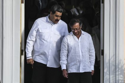 trump-afirma-que-petro,-da-colombia,-deve-“tomar-cuidado”-apos-captura-de-maduro