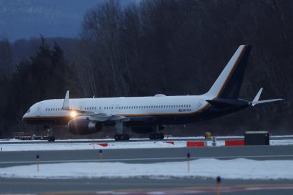 aviao-com-maduro-chega-aos-eua-apos-captura-pelo-governo-trump