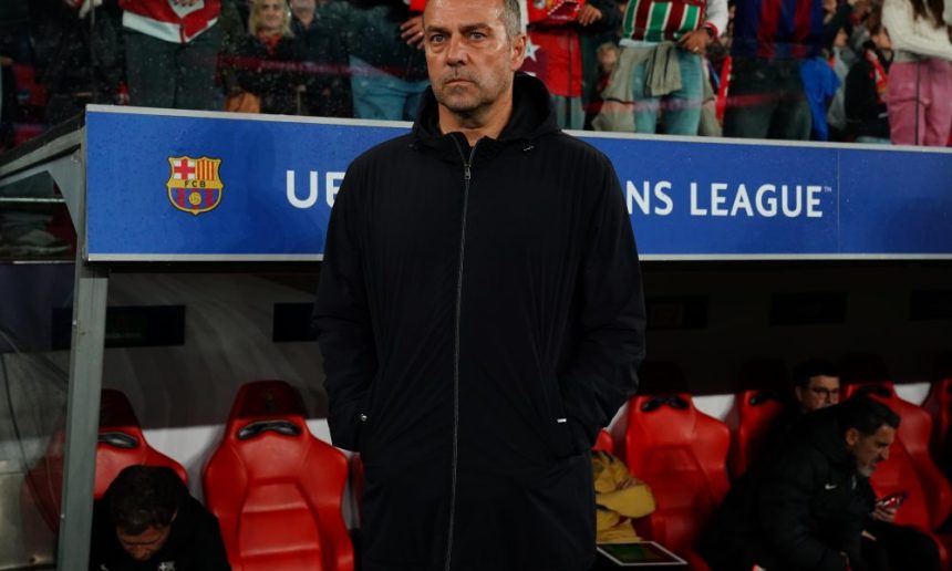 hansi-flick-pede-reforcos-defensivos-e-barcelona-estuda-retorno-de-ex-jogador