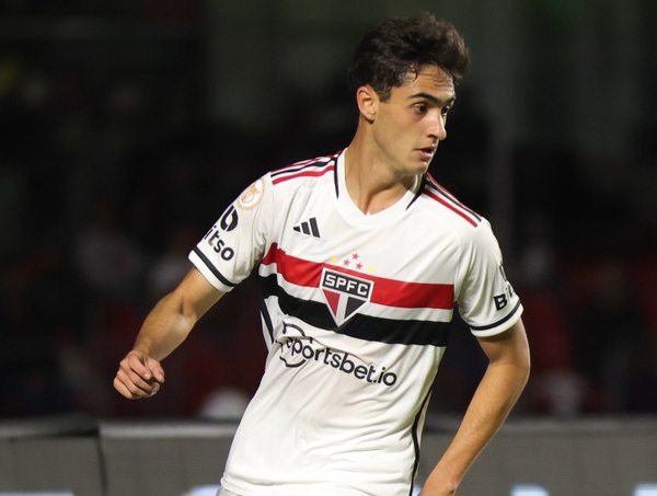 red-bull-bragantino-encaminha-compra-de-meia-do-sao-paulo