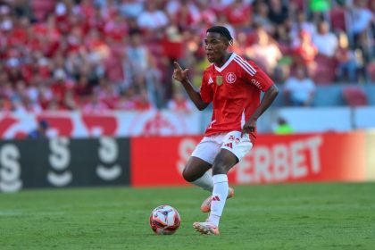 internacional-vence-e-benjamin-e-o-destaque-na-partida