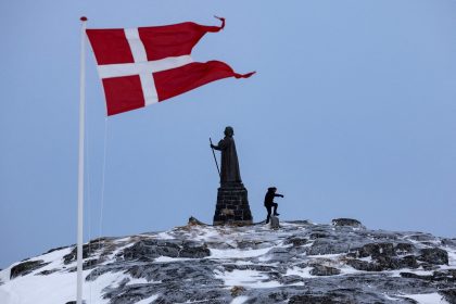 ofensiva-de-trump-sobre-a-groenlandia-reabre-feridas-tarifarias-na-europa