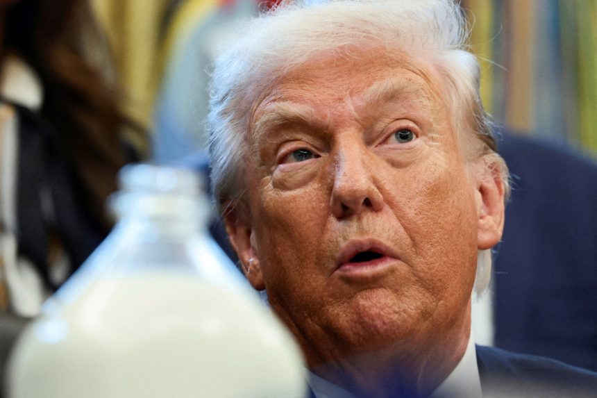 trump-se-recusa-a-descartar-uso-de-forca-militar-para-ocupar-groenlandia