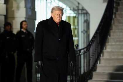 trump-chega-a-davos-apos-pane-no-aviao-para-aguardado-discurso-sobre-groenlandia