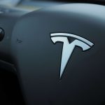 tesla-acaba-com-autopilot-e-muda-estrategia-de-direcao-assistida