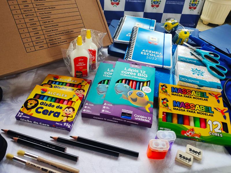 guia-de-economia:-domine-a-arte-de-comprar-material-escolar-em-2026