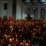 ‘marcha-das-tochas’:-cubanos-protestam-em-havana-contra-trump-e-ameacas-dos-eua