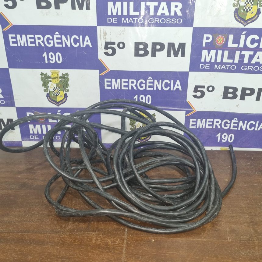 Homem com histórico de crimes é preso após furto em edifício em construção no Santa Clara. Comparsas fugiram em um Fox branco.