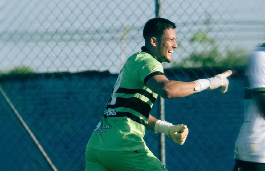com-gol-de-goleiro,-coritiba-vence-o-cianorte-na-ida-das-quartas-do-paranaense