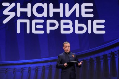 mundo-deve-se-alarmar-se-tratado-de-controle-de-armas-nucleares-expirar,-diz-medvedev