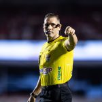 arbitro-admite-erro-e-pede-desculpas-apos-polemica-em-campo