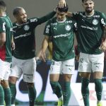 palmeiras-goleia-vitoria-na-arena-barueri