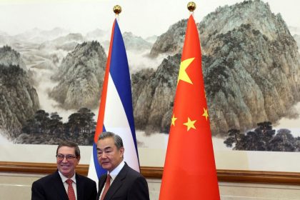 china-apoia-cuba-contra-“interferencia-externa”-durante-visita-de-chanceler-a-pequim
