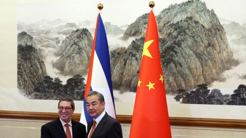 china-apoia-cuba-contra-“interferencia-externa”-durante-visita-de-chanceler-a-pequim