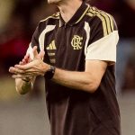 felipe-luis-elogia-paqueta,-mas-ressalta:-“esta-com-a-carga-emocional-muito-grande”