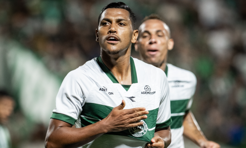 decepcionado,-pedro-rocha-lamenta-empate-do-coritiba-na-arena-conda