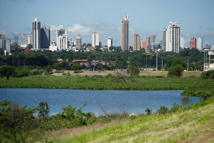 onda-de-calor-e-blecaute:-falha-em-itaipu-deixa-capital-do-paraguai-as-escuras
