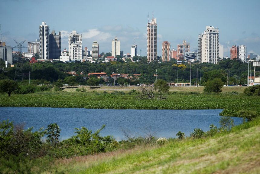 onda-de-calor-e-blecaute:-falha-em-itaipu-deixa-capital-do-paraguai-as-escuras