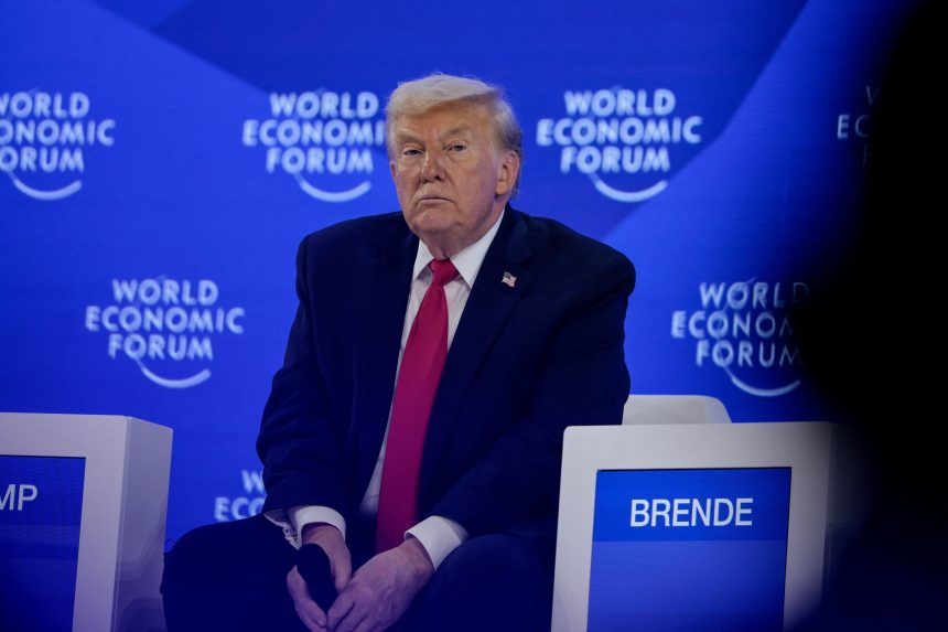 acredito-que-o-hamas-entregara-suas-armas,-diz-trump-em-reuniao-do-conselho-de-paz
