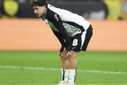 garro-critica-condicoes-do-gramado-da-arena-da-baixada-e-faz-apelo-a-cbf