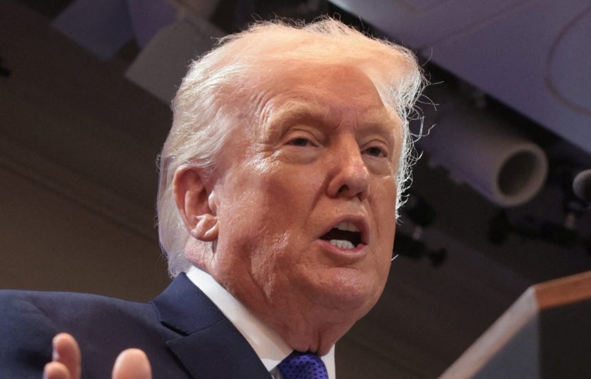 trump-diz-ter-assinado-decreto-que-impoe-tarifa-global-de-10%-sobre-importacoes