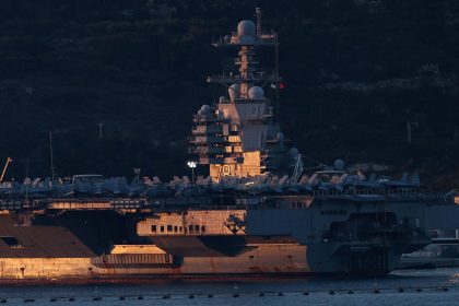 super-porta-avioes-gerald-r.-ford-esconde-um-segredo-sujo:-sistema-de-esgoto-colapsou