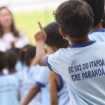 ensino-fundamental-atinge-99,5%-de-frequencia;-atraso-escolar-cai