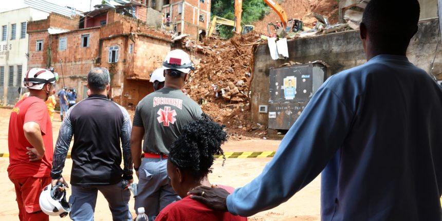 voluntarios-cruzam-estados-para-ajudar-vitimas-das-chuvas-em-mg