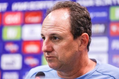 bahia-toma-decisao-sobre-futuro-de-rogerio-ceni-apos-eliminacao-precoce-na-libertadores