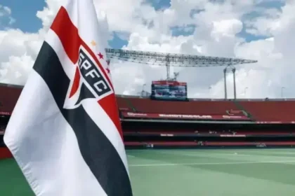 São Paulo New Balance: clube vive crise sobre uniforme 2026 por conta do Artigo 157 do estatuto que rege desenho das camisas.