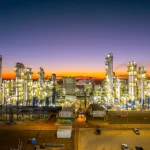 Brasil projeta produzir 4,9 milhões de toneladas de DDG na safra 25/26. Embarques para a China marcam nova fase das exportações de DDGS.