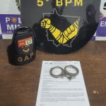 A equipe do GAP realizou a prisão por mandado de um homem no Jardim Primavera, em Rondonópolis, durante a Operação Tolerância Zero.