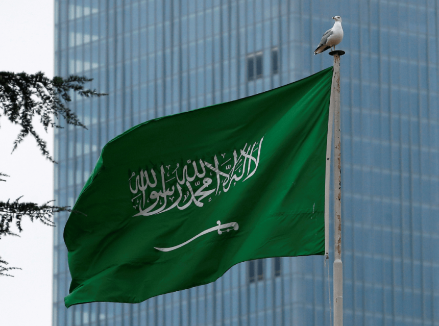 base-da-cia-na-arabia-saudita-foi-atingida-por-drone-que-pode-ser-iraniano,-diz-fonte