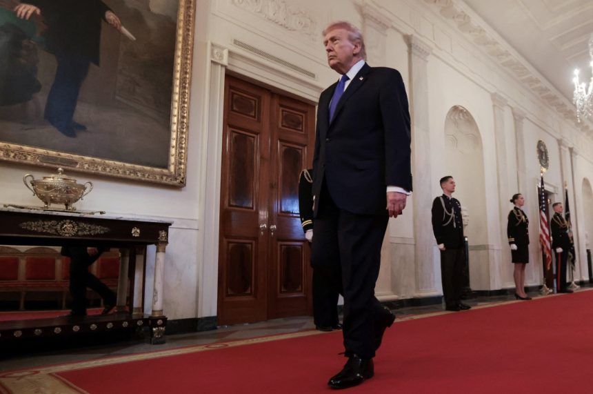 casa-branca-diz-que-espanha-concordou-em-cooperar-com-forcas-armadas-dos-eua