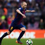 iniesta-pode-assumir-cargo-em-adversario-do-brasil-na-copa