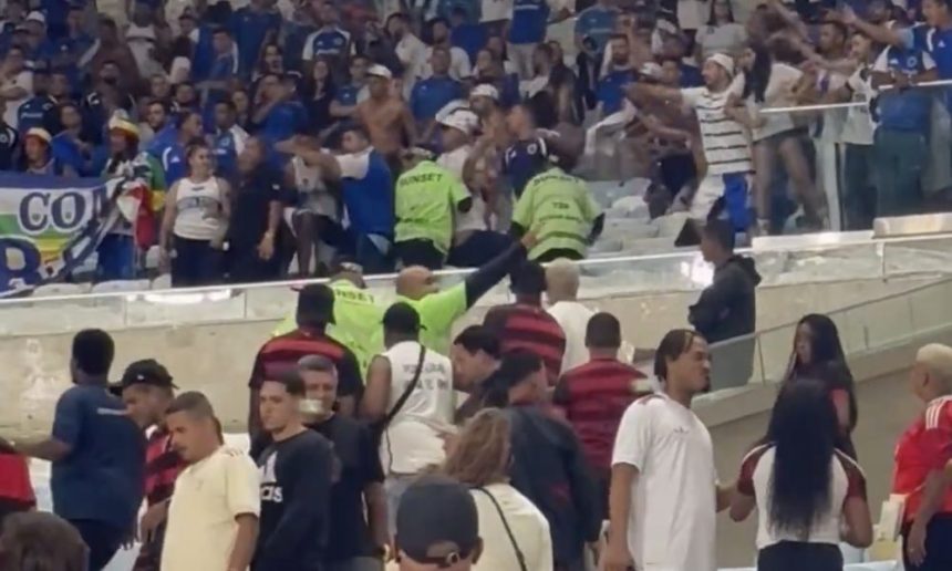 confusao-entre-torcedores-de-flamengo-e-cruzeiro-marca-fim-de-jogo-no-maracana