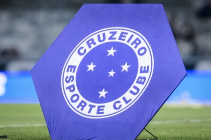 cruzeiro-aceita-pagar-multa-e-se-aproxima-de-acerto-com-novo-treinador