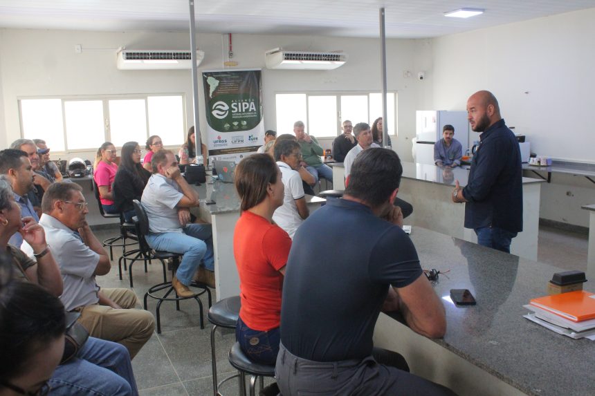 Prefeitura e UFR realizam capacitação para pequenos produtores focada no manejo de pastagens e aumento da produtividade em Rondonópolis.