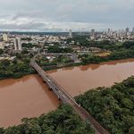 Rondonópolis registra saldo positivo no Caged janeiro de 2026 com 773 novos empregos. Setor de serviços liderou as contratações na cidade.