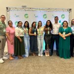 Rondonópolis apresenta boas práticas educacionais em Cuiabá, com foco em salas multissensoriais e sistema de monitoramento de ensino.