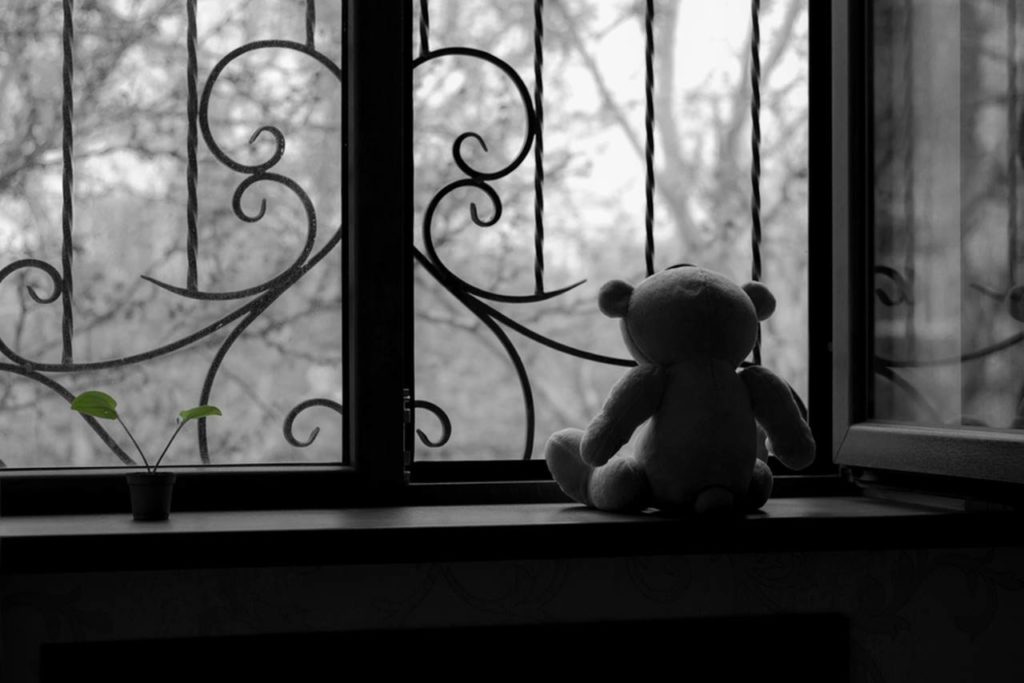 Polícia Militar resgata três crianças em situação de abandono de incapaz e insalubridade no Jardim Brasília, em Rondonópolis.