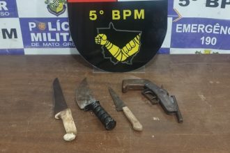 Caso grave de violência doméstica em Rondonópolis envolve ameaça de morte a crianças e apreensão de arma artesanal na zona rural.